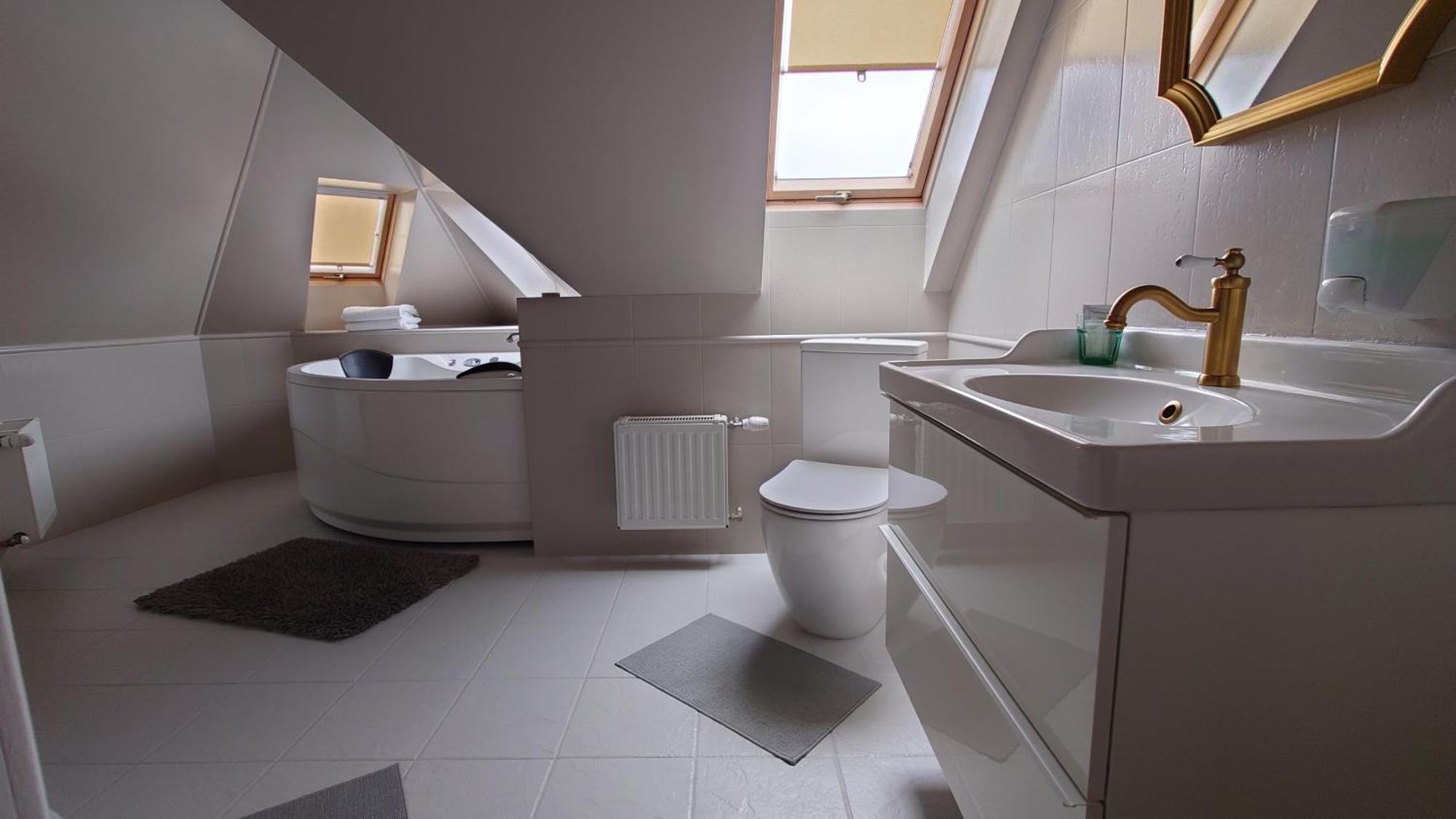 Turkalne Guesthouse Cetri Veji מראה חיצוני תמונה